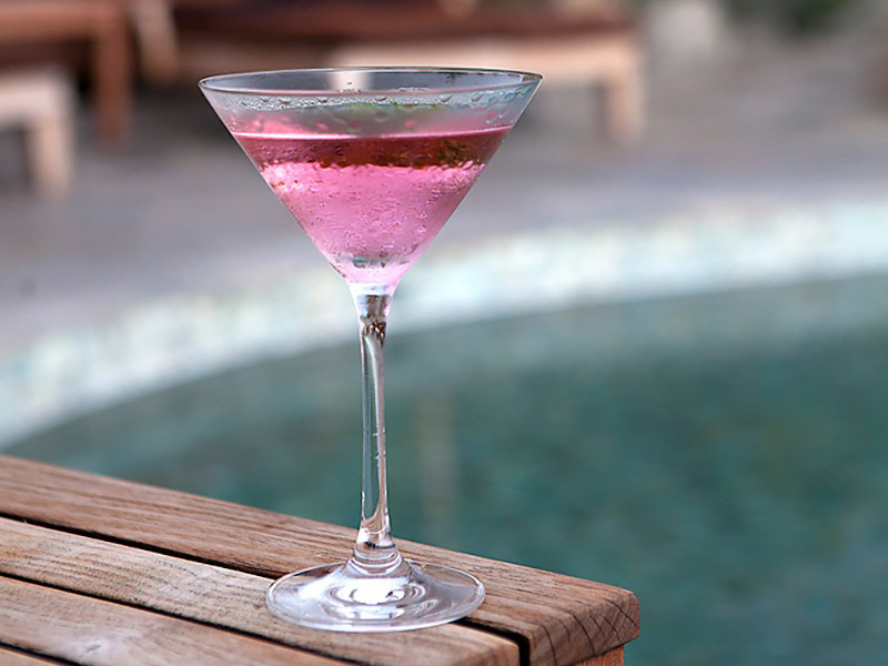 Poolside cocktails & beverages